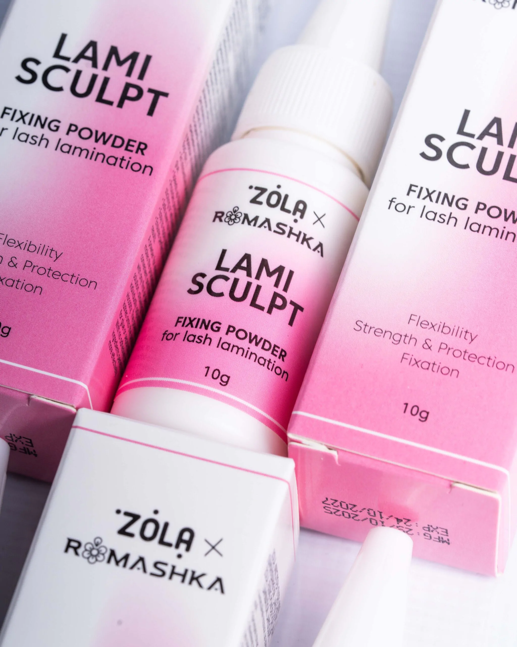 ZOLA x Romashka LamiSculpt Fixing Powder for Lash Lamination 10 g - Image 2